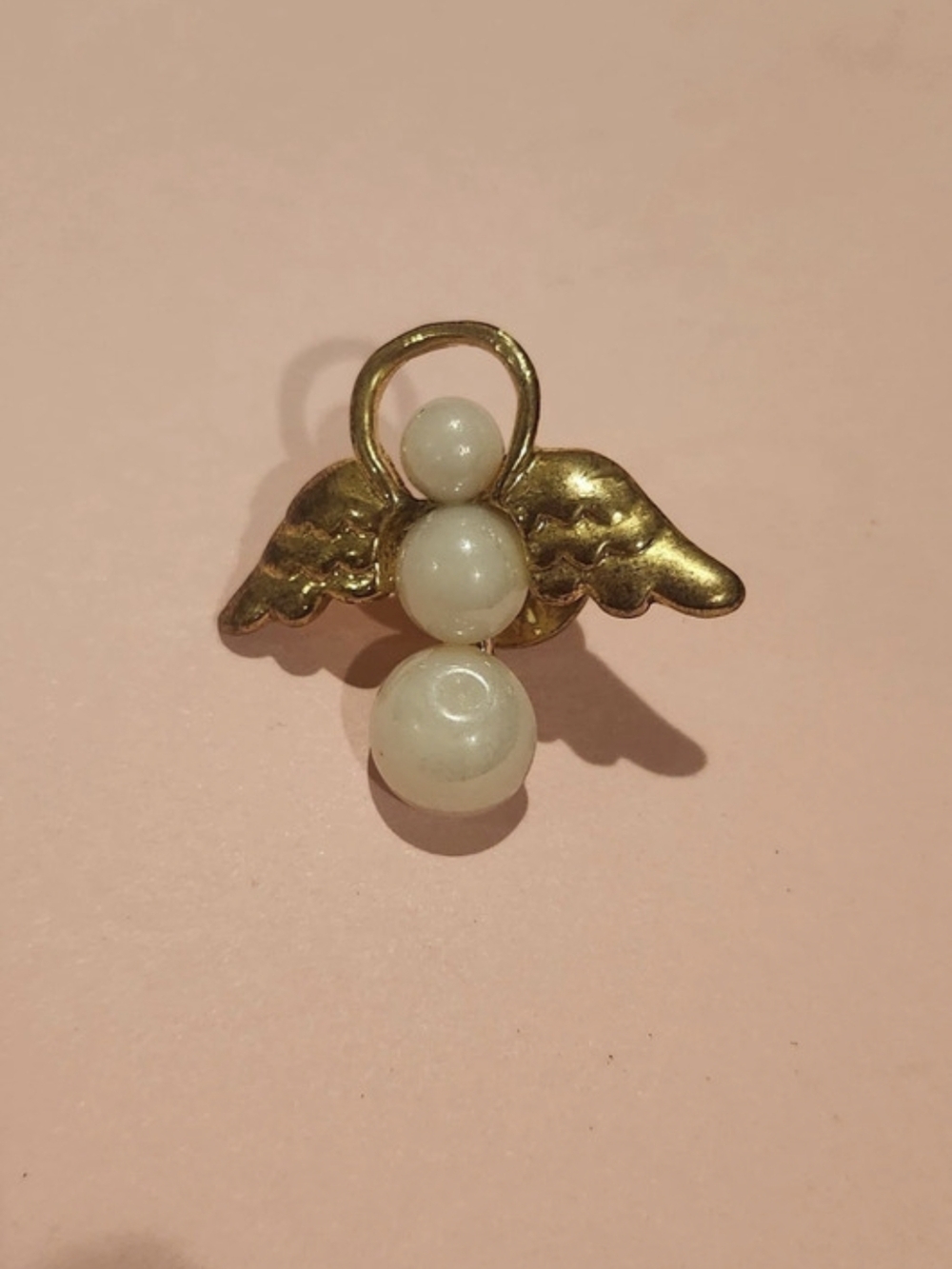 Angel Wing Pearl Brooch Gold & White